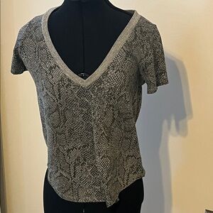 CHASER V Neck T Shirt Top Snake Animal Print